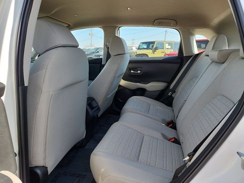 Used 2025 Honda HR-V LX image 10