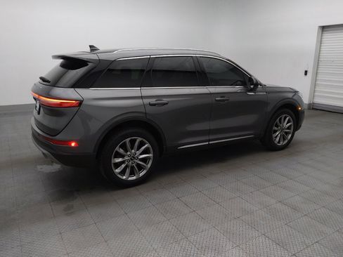 Used 2022 Lincoln Corsair AWD w/ Premium Package image 10