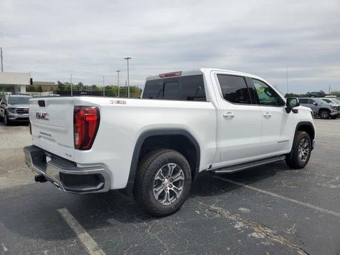 New 2026 GMC Sierra 1500 SLE w/ X31 Off-Road Package image 3