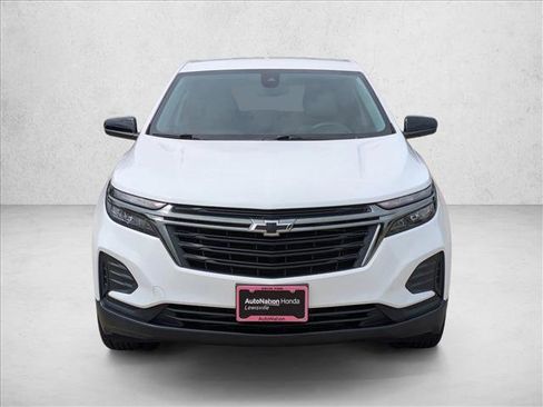 Used 2023 Chevrolet Equinox LS w/ LS Convenience Package image 2