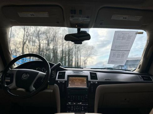 Used 2009 Cadillac Escalade 2WD Hybrid image 10