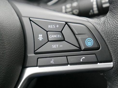 Used 2020 Nissan Rogue SL w/ Premium Package image 25