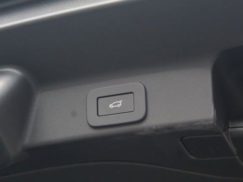 New 2026 Jaguar F-PACE R-Dynamic S image 13