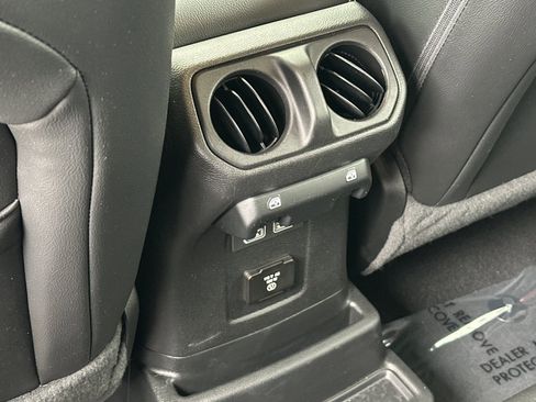 Used 2023 Jeep Wrangler Unlimited Sahara w/ Cold Weather Group image 14