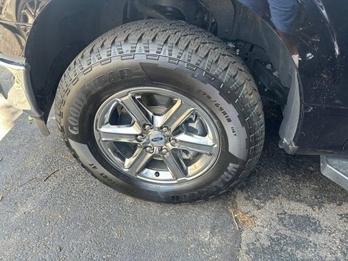 Used 2025 Ford F150 XLT w/ Equipment Group 301A Standard AWD/4WD image 5
