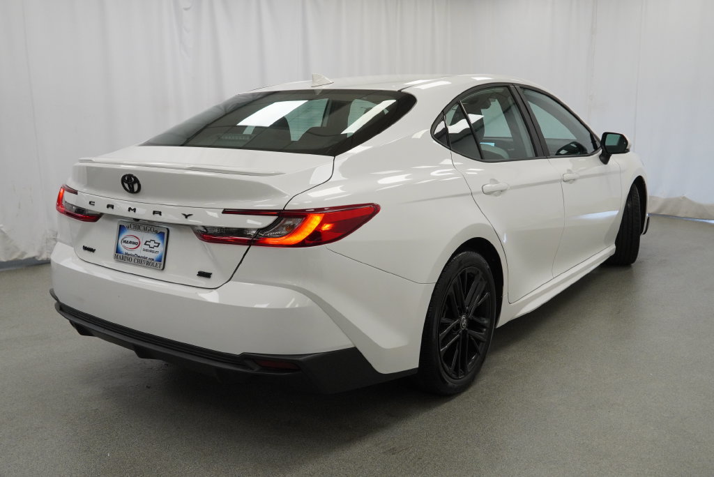 Used 2025 Toyota Camry SE FWD image 25