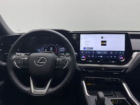 Used 2025 Lexus TX 350 AWD image 3