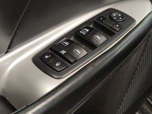 Used 2018 Dodge Journey SE w/ Popular Equipment Group FWD image 27