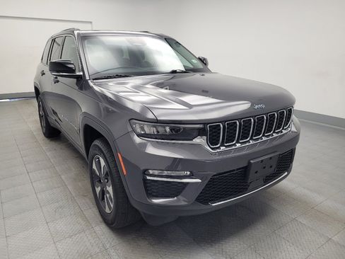 Used 2022 Jeep Grand Cherokee Limited 4xe image 13