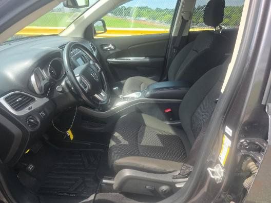 Used 2020 Dodge Journey SE w/ SE Popular Equipment Group FWD image 10