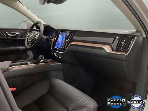 Used 2025 Volvo V60 B5 Cross Country Plus image 79