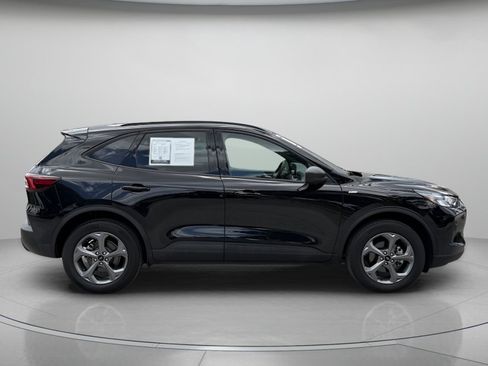 Used 2025 Ford Escape ST-Line AWD/4WD image 2