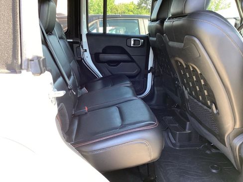 Used 2018 Jeep Wrangler Unlimited Rubicon AWD/4WD image 5