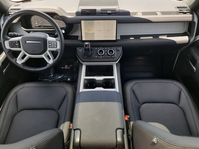 Used 2025 Land Rover Defender 110 S AWD/4WD image 9