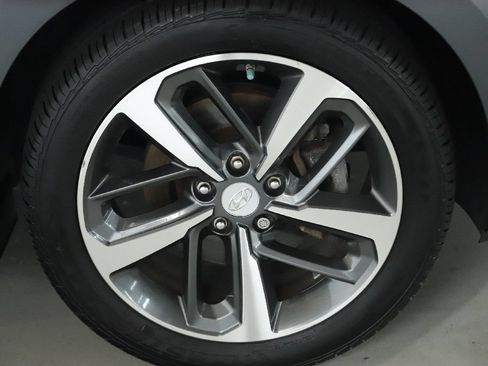 Used 2020 Hyundai Kona Limited AWD/4WD image 10