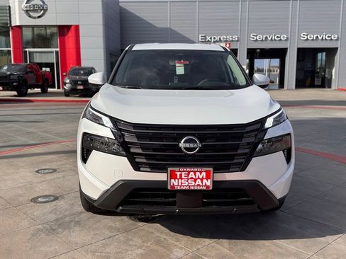New 2026 Nissan Rogue SV FWD image 3