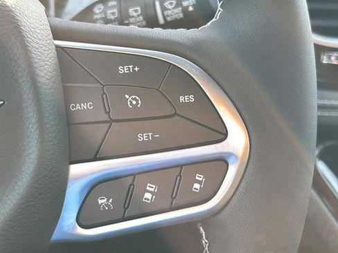 New 2026 Chrysler Pacifica Select image 27