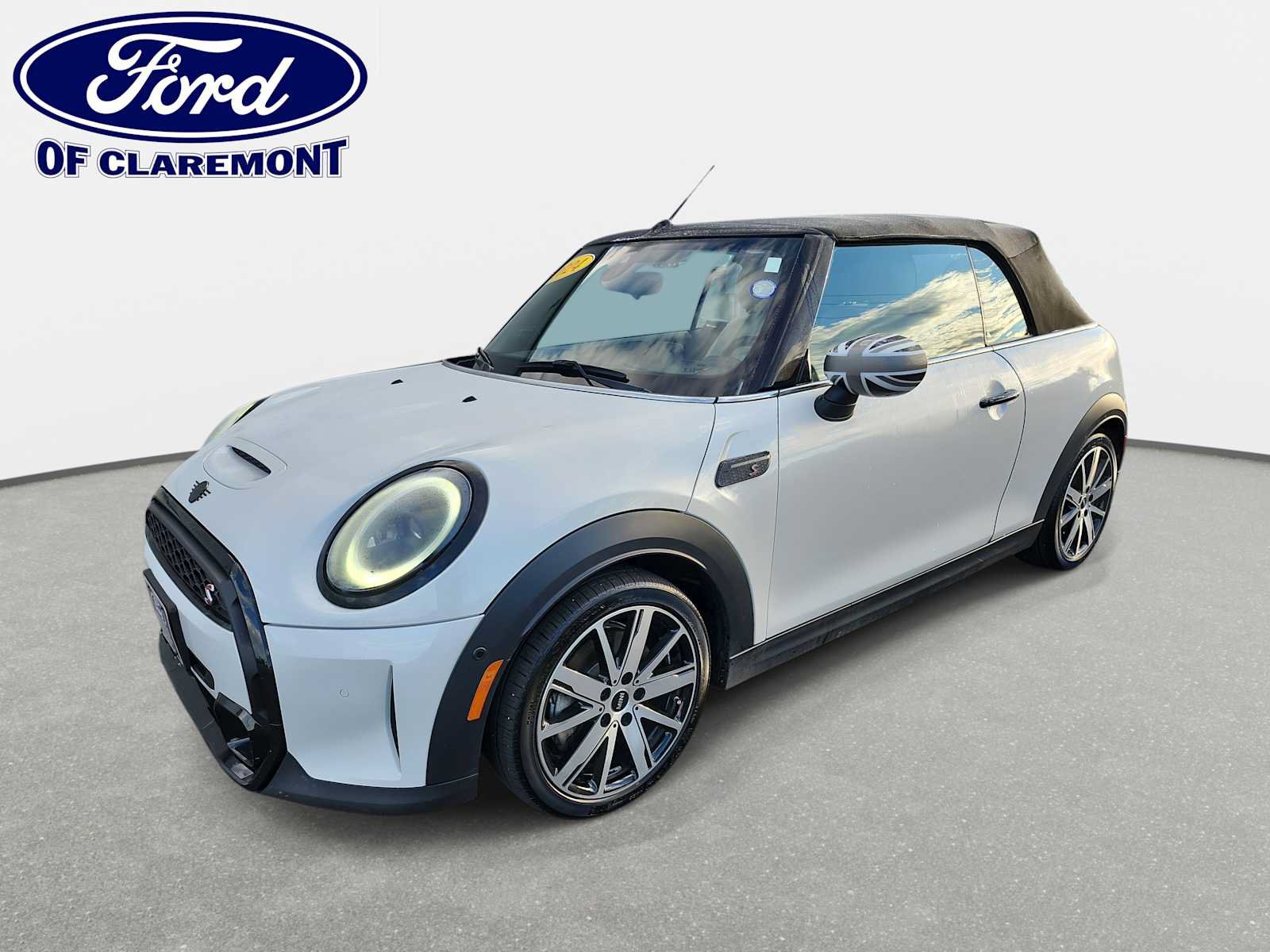 Used 2024 MINI Cooper S FWD image 1