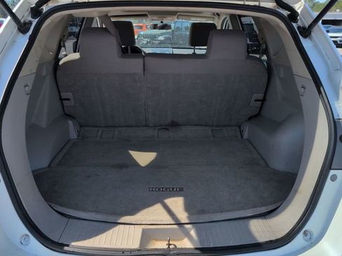 Used 2011 Nissan Rogue SV w/ Premium Pkg image 26