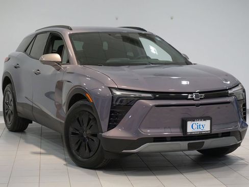 New 2026 Chevrolet Blazer EV LT AWD/4WD image 2