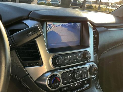 Used 2019 Chevrolet Tahoe LT image 21