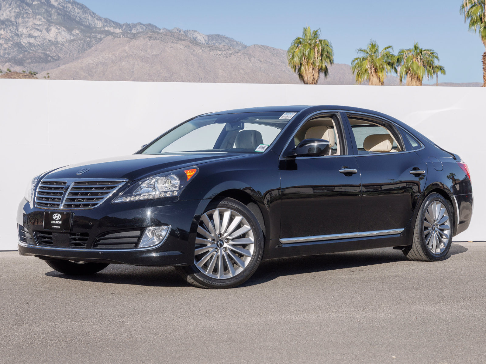 Used 2016 Hyundai Equus Ultimate RWD image 1