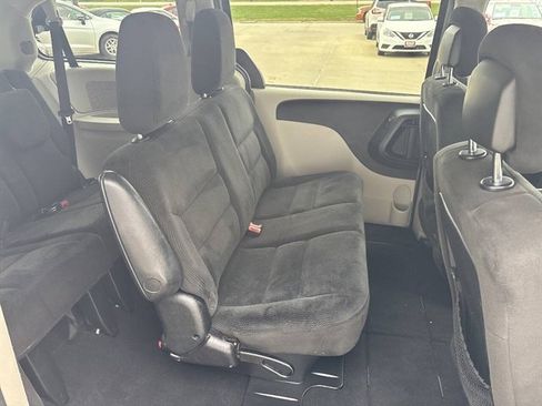 Used 2017 Dodge Grand Caravan SE w/ Power Window Group FWD image 13