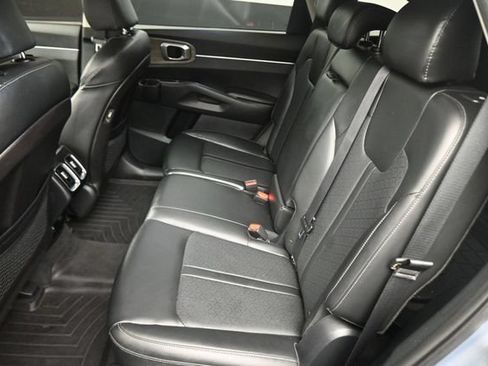 Used 2022 Kia Sorento S w/ Panoramic Sunroof Package AWD/4WD image 19