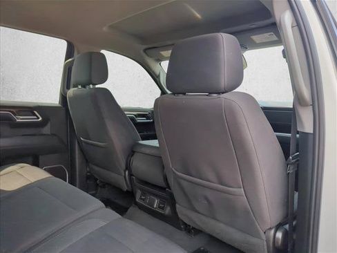Used 2022 Chevrolet Silverado 1500 LT AWD/4WD image 19