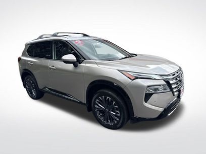 Used 2025 Nissan Rogue Platinum w/ Platinum Premium Package
