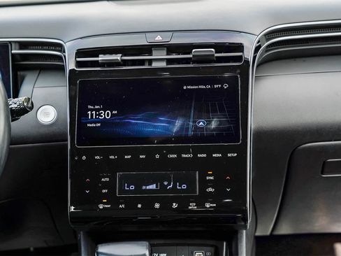 Certified 2023 Hyundai Santa Cruz SEL Premium image 13