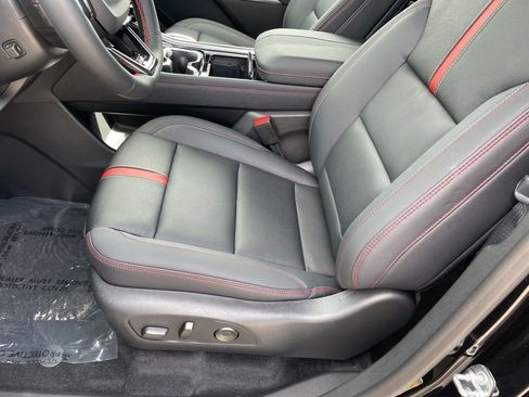 New 2026 Chevrolet Traverse RS w/ LPO, Floor Liner Package image 9