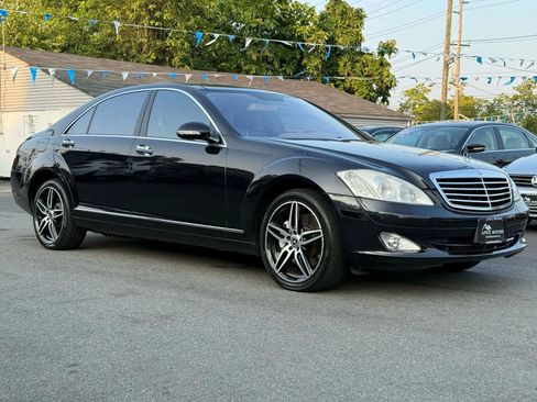 Used 2009 Mercedes-Benz S 550 4MATIC image 3