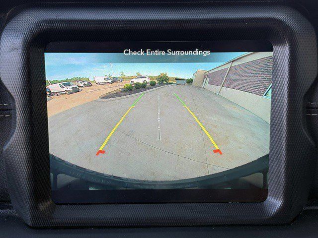 Used 2021 Jeep Wrangler Unlimited Sahara w/ Cold Weather Group AWD/4WD image 34
