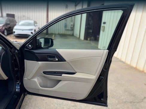 Used 2013 Honda Accord EX-L image 16