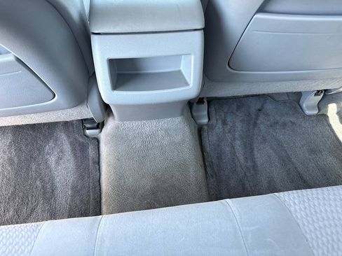 Used 2011 Toyota Camry LE FWD image 19