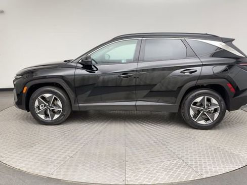 Certified 2025 Hyundai Tucson SEL AWD/4WD image 5