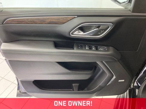 Used 2023 Chevrolet Suburban Premier AWD/4WD image 12