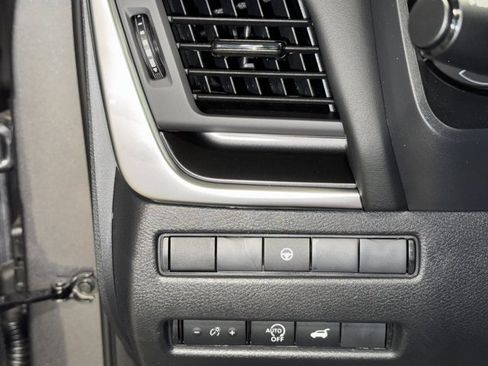 New 2026 Nissan Rogue SV AWD/4WD image 17