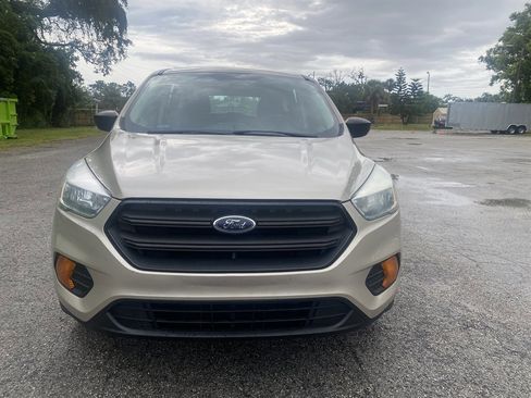 Used 2017 Ford Escape S image 2