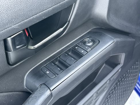 Certified 2024 Toyota Tacoma SR5 image 15