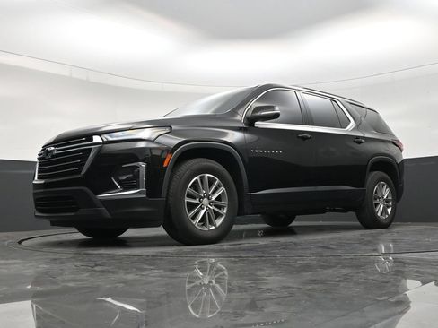 Used 2023 Chevrolet Traverse LT FWD image 19