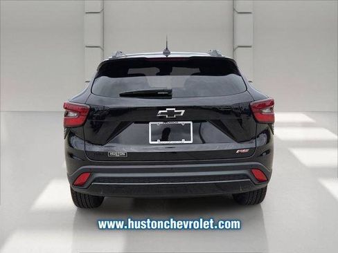 New 2026 Chevrolet Trax RS w/ Driver Confidence Package FWD image 4