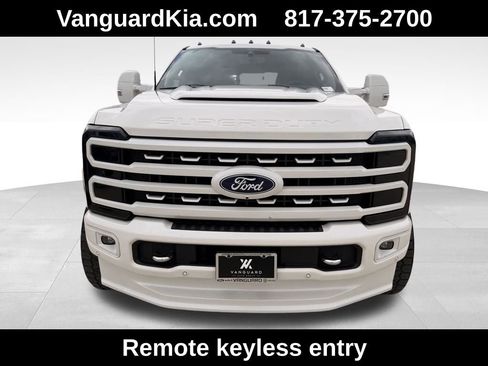 Used 2024 Ford F250 Platinum w/ FX4 Off-Road Package image 7