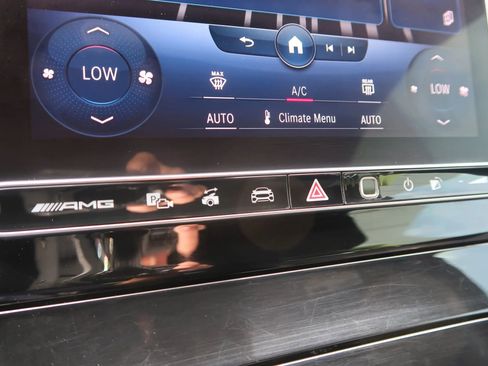 Used 2022 Mercedes-Benz SL 55 AMG 4MATIC image 29