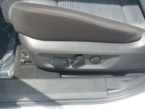 Certified 2023 Nissan Rogue SV FWD image 25