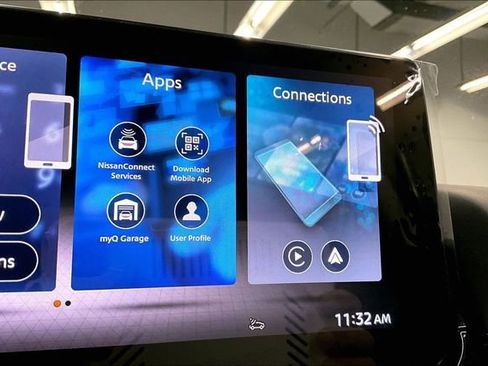 New 2026 Nissan Pathfinder Platinum image 27