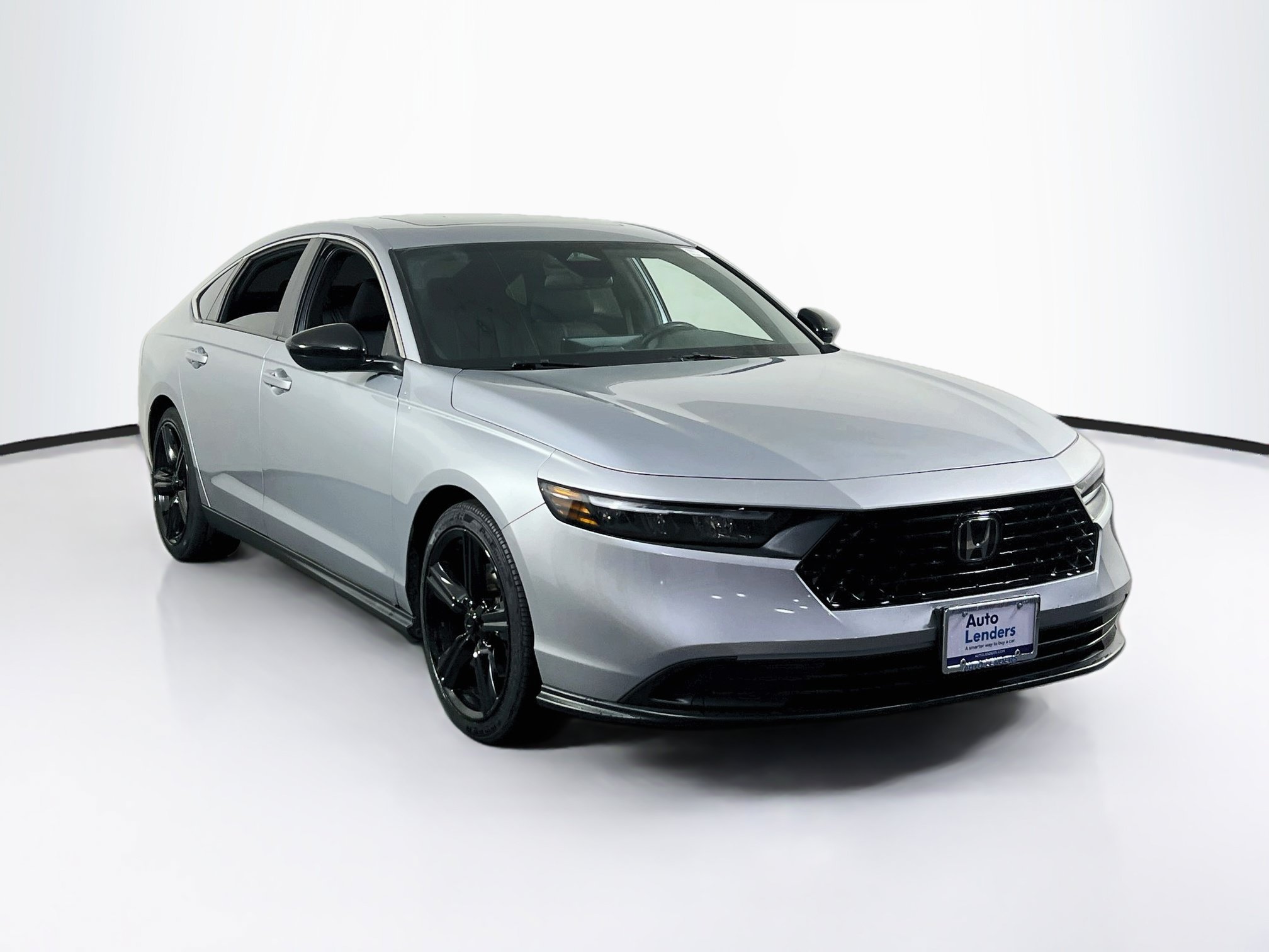 Used 2023 Honda Accord Sport image 3