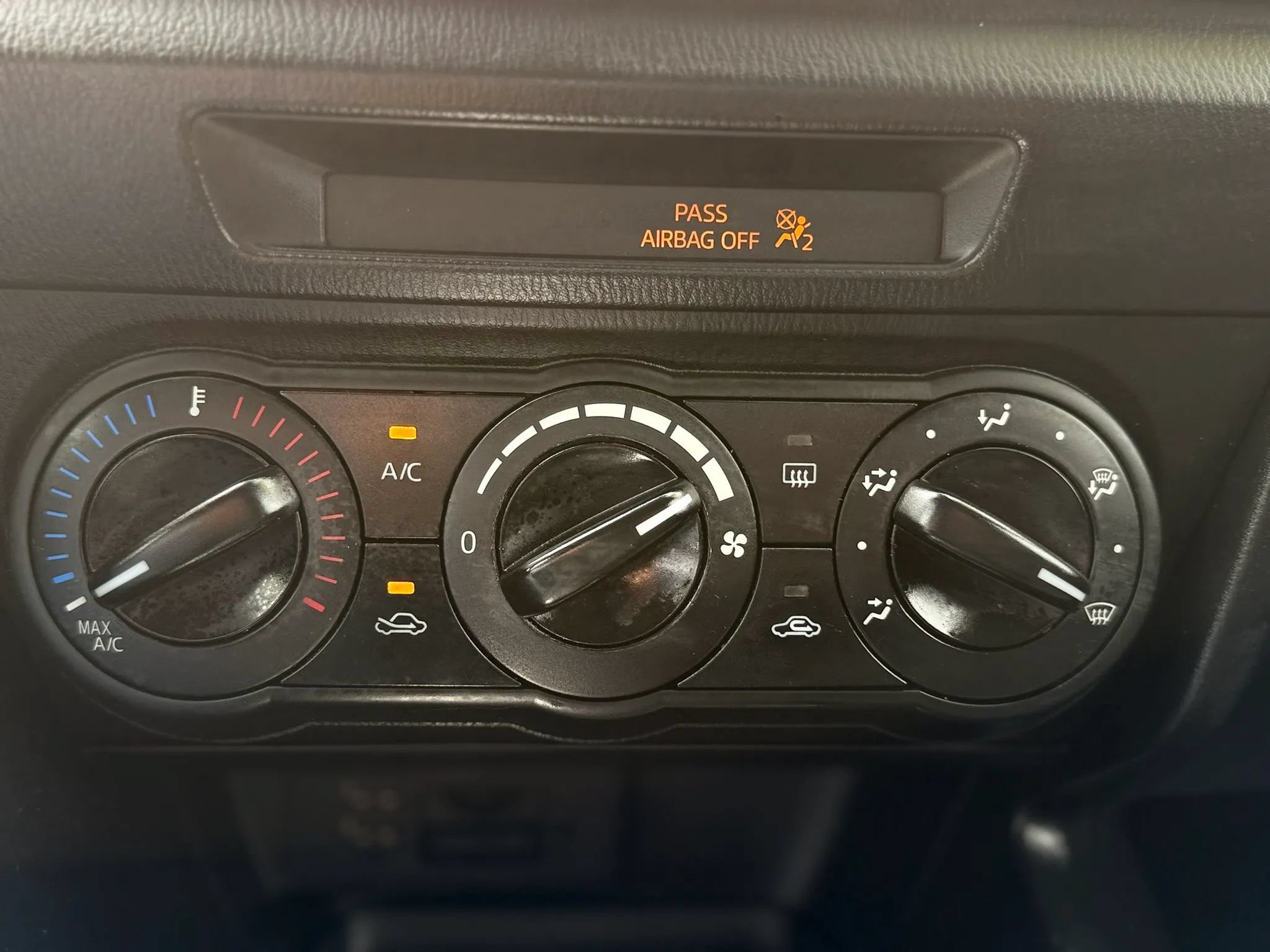 Used 2017 MAZDA MAZDA3 Sport FWD image 18