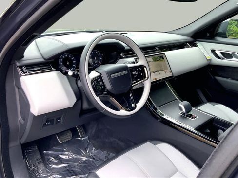 Used 2026 Land Rover Range Rover Velar Dynamic SE AWD/4WD image 17